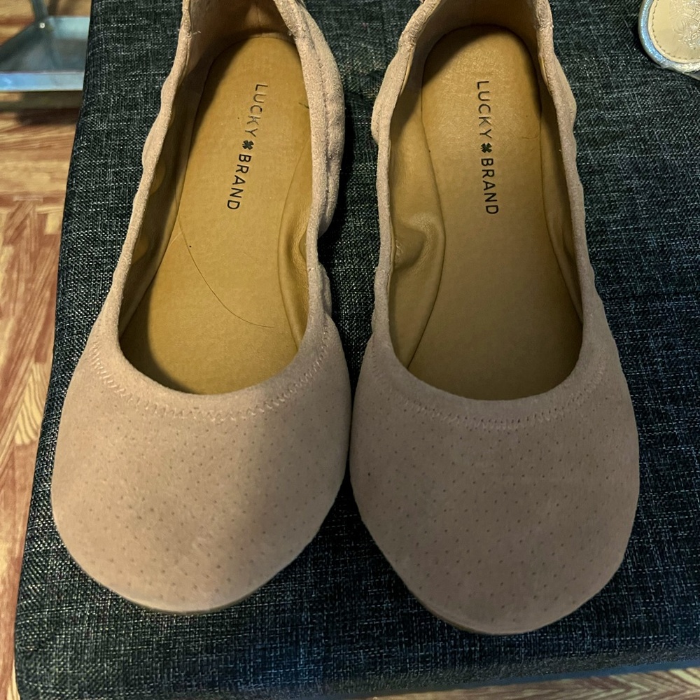 Lucky brand flats